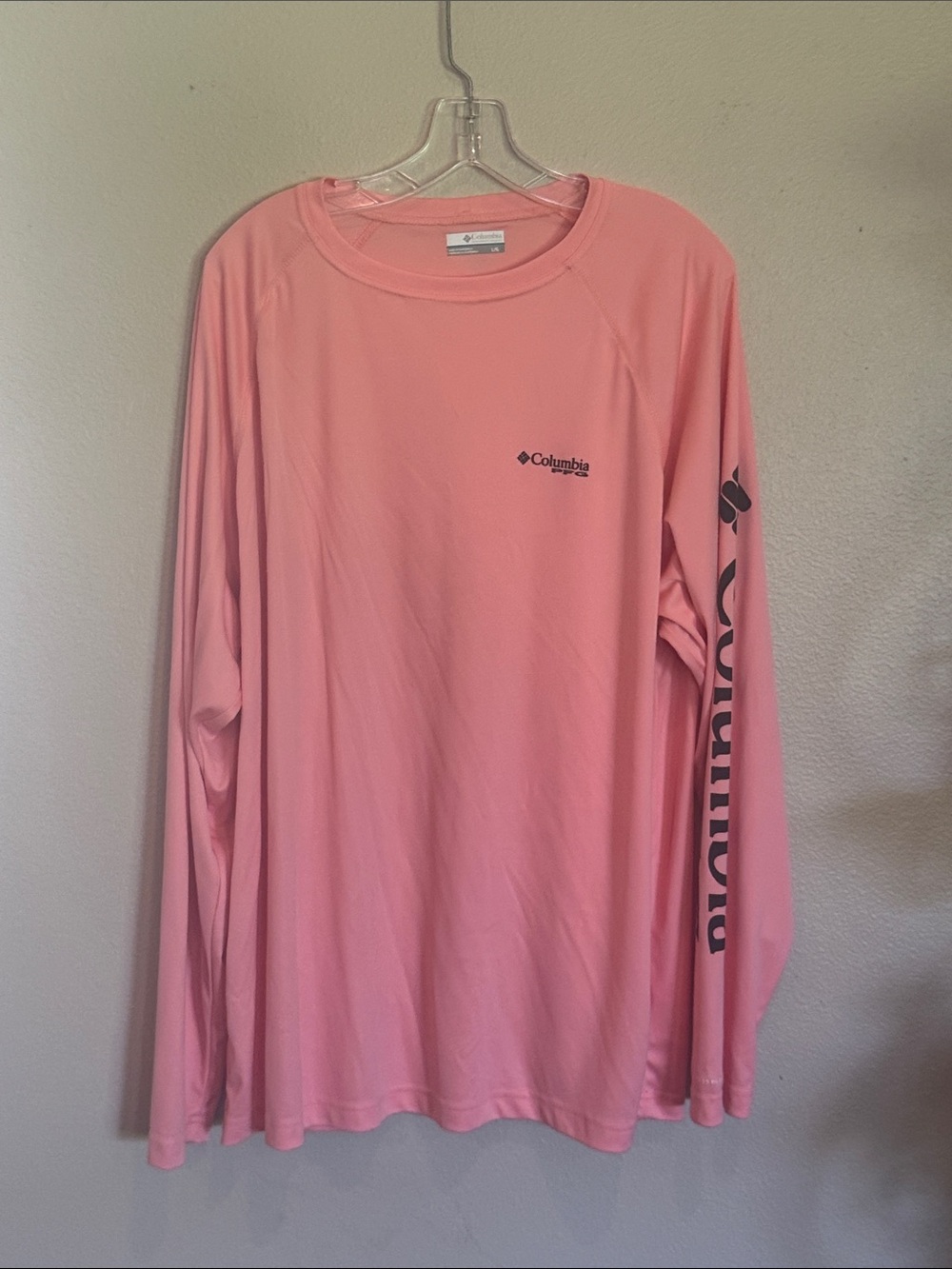Columbia Men’s Long Sleeve Fishing Shirt - Light Pink